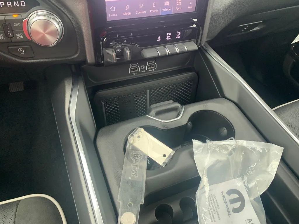 2026 RAM 1500 Laramie - Photo 16