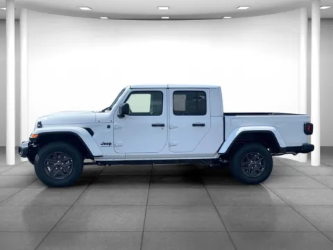 More photos of 2025 Jeep Gladiator Sport S at Eastgate Chrysler Jeep Dodge Ram, IN