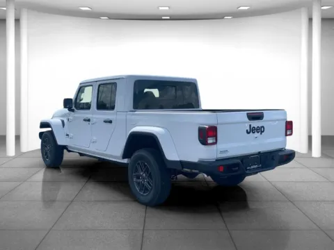 More photos of 2025 Jeep Gladiator Sport S at Eastgate Chrysler Jeep Dodge Ram, IN