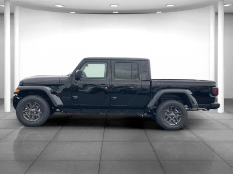 More photos of 2025 Jeep Gladiator Sport S at Eastgate Chrysler Jeep Dodge Ram, IN