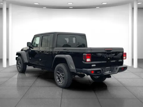 More photos of 2025 Jeep Gladiator Sport S at Eastgate Chrysler Jeep Dodge Ram, IN