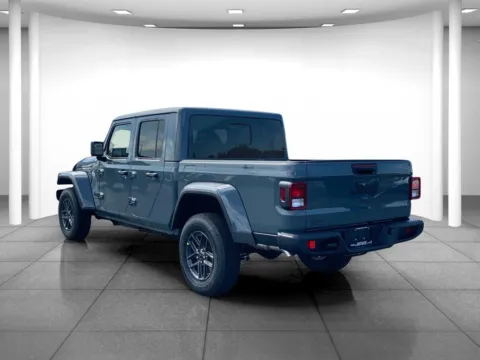 More photos of 2025 Jeep Gladiator Sport S at Eastgate Chrysler Jeep Dodge Ram, IN