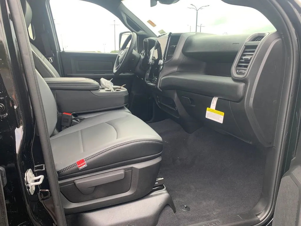 2026 RAM 2500 Tradesman - Photo 10