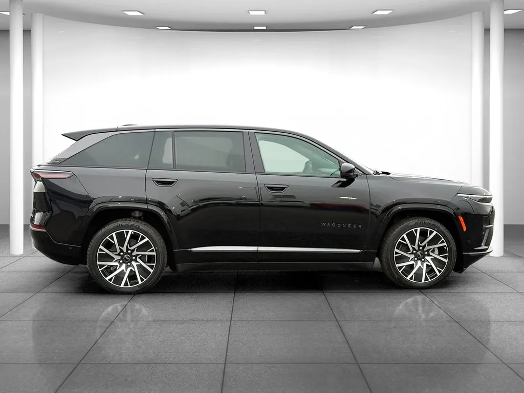 2025 Jeep Wagoneer S Limited - Photo 8