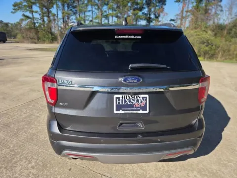 More photos of 2017 Ford Explorer XLT at Hixson Ford Leesville, LA