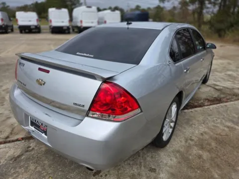 More photos of 2009 Chevrolet Impala LTZ at Hixson Ford Leesville, LA