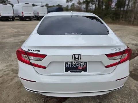 More photos of 2022 Honda Accord Sedan LX at Hixson Ford Leesville, LA