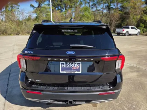 More photos of 2025 Ford Explorer Active at Hixson Ford Leesville, LA