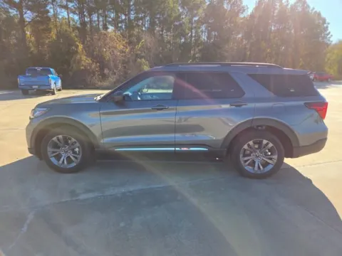 Photos of 2025 Ford Explorer Active for sale in Leesville, LA at Hixson Ford Leesville