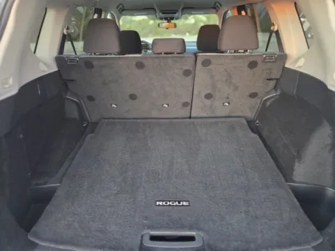 More photos of 2023 Nissan Rogue SV at Hixson Ford Leesville, LA