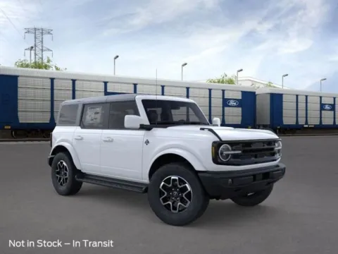 More photos of 2025 Ford Bronco Outer Banks at Hixson Ford Leesville, LA