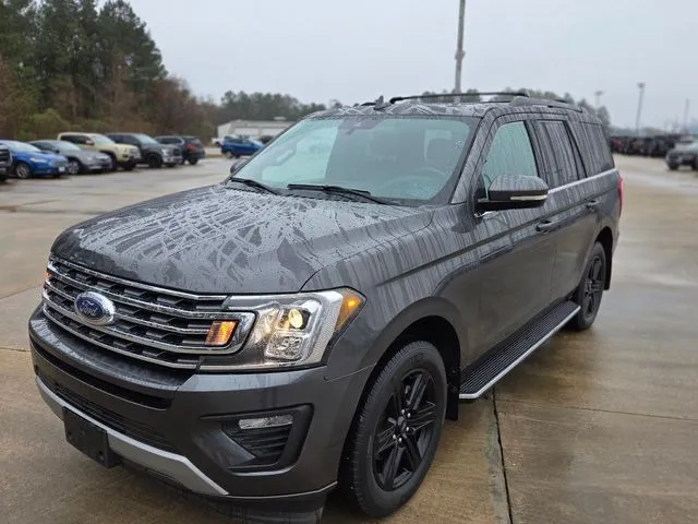 Gray 2021 Ford Expedition XLT for sale in Leesville, LA