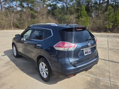 Another view of 2016 Nissan Rogue SV for sale in Leesville, LA at Hixson Ford Leesville