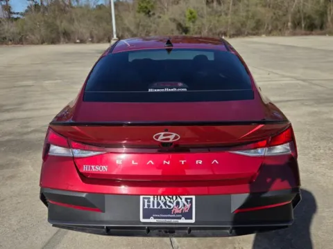 More photos of 2025 Hyundai Elantra SEL Sport at Hixson Ford Leesville, LA