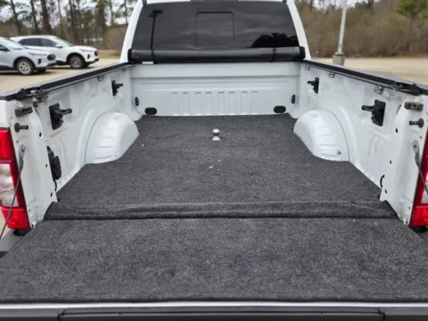 More photos of 2022 Ford F-250SD Lariat at Hixson Ford Leesville, LA