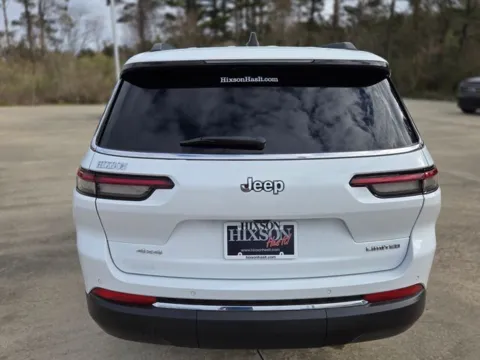 More photos of 2023 Jeep Grand Cherokee L Limited at Hixson Ford Leesville, LA