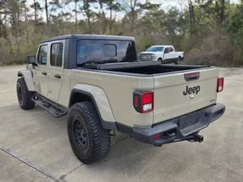 Another view of 2020 Jeep Gladiator Sport for sale in Leesville, LA at Hixson Ford Leesville