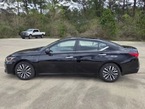 Photos of 2024 Nissan Altima 2.5 SV for sale in Leesville, LA at Hixson Ford Leesville