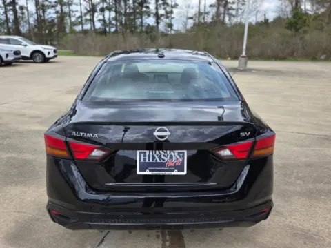 More photos of 2024 Nissan Altima 2.5 SV at Hixson Ford Leesville, LA