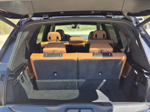 More photos of 2021 BMW X7 xDrive40i at Hixson Ford Leesville, LA