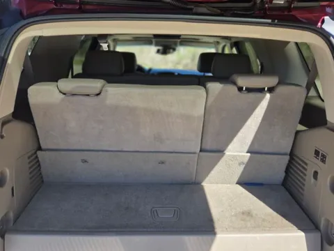 More photos of 2017 GMC Yukon SLT at Hixson Ford Leesville, LA