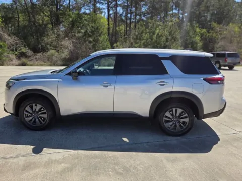 Photos of 2024 Nissan Pathfinder S for sale in Leesville, LA at Hixson Ford Leesville