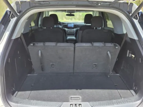 More photos of 2022 Ford Explorer XLT at Hixson Ford Leesville, LA