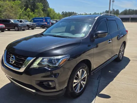 Black 2020 Nissan Pathfinder SV for sale in Leesville, LA