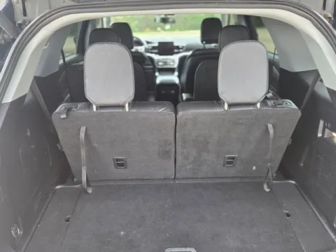 More photos of 2020 Ford Explorer XLT at Hixson Ford Leesville, LA