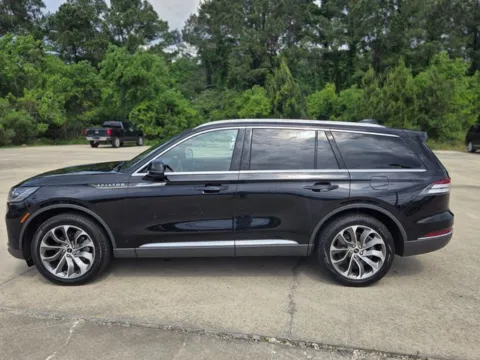 Photos of 2025 Lincoln Aviator Reserve for sale in Leesville, LA at Hixson Ford Leesville