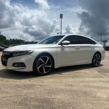 White 2018 Honda Accord Sport 2.0T for sale in Leesville, LA