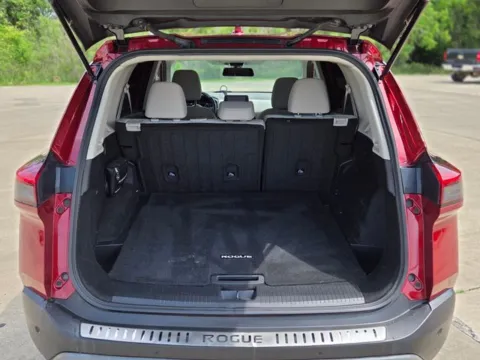 More photos of 2023 Nissan Rogue SV at Hixson Ford Leesville, LA