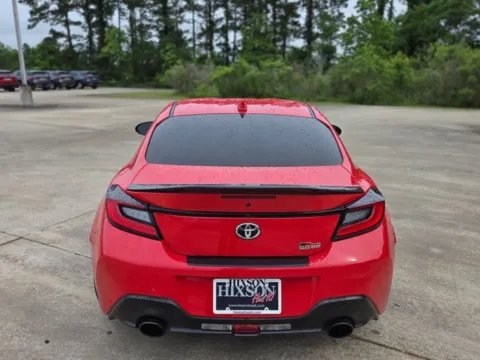 More photos of 2023 Toyota GR86 at Hixson Ford Leesville, LA