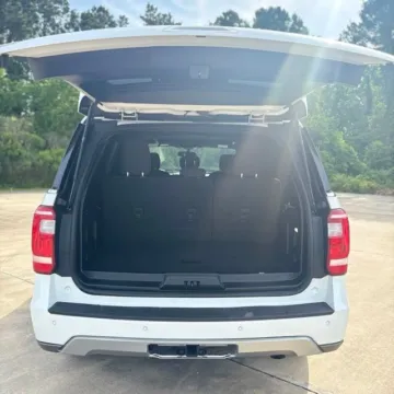 More photos of 2019 Ford Expedition XLT at Hixson Ford Leesville, LA