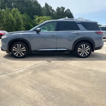 Photos of 2022 Nissan Pathfinder Platinum for sale in Leesville, LA at Hixson Ford Leesville