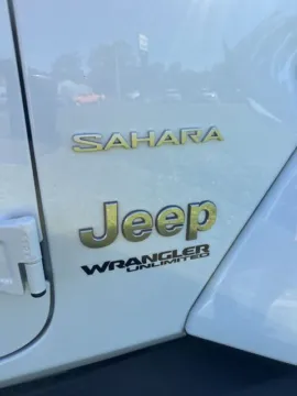 More photos of 2022 Jeep Wrangler Unlimited Sahara at Hixson Ford Leesville, LA