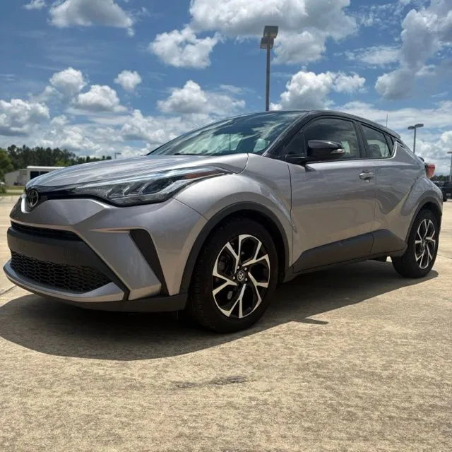 Silver 2020 Toyota C-HR XLE for sale in Leesville, LA