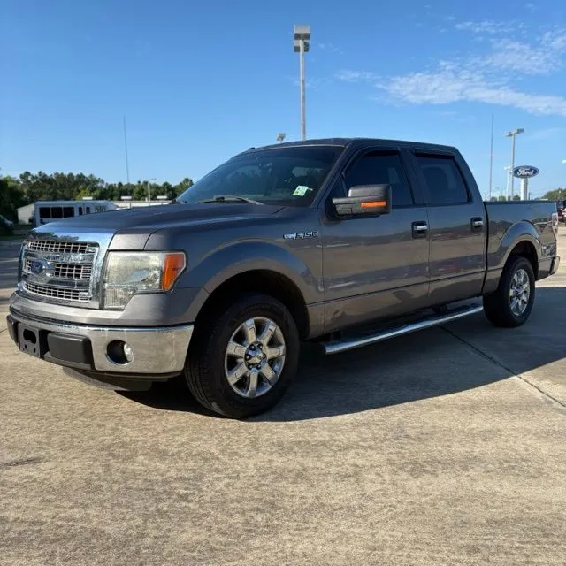 2013 Ford F-150 XLT SuperCrew 145-in's photo