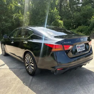 Another view of 2024 Nissan Altima 2.5 SV for sale in Leesville, LA at Hixson Ford Leesville