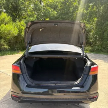 More photos of 2024 Nissan Altima 2.5 SV at Hixson Ford Leesville, LA