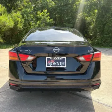 More photos of 2024 Nissan Altima 2.5 SV at Hixson Ford Leesville, LA
