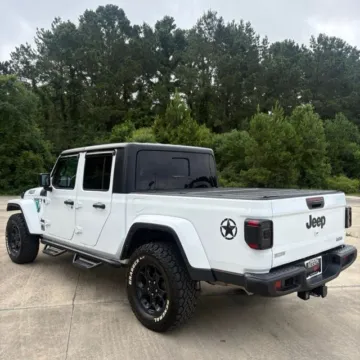 Another view of 2023 Jeep Gladiator Willys for sale in Leesville, LA at Hixson Ford Leesville