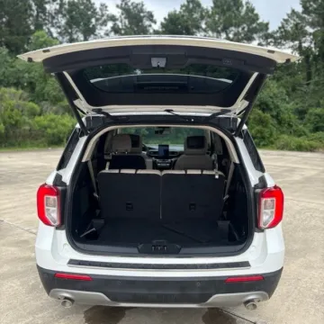 More photos of 2023 Ford Explorer Limited at Hixson Ford Leesville, LA