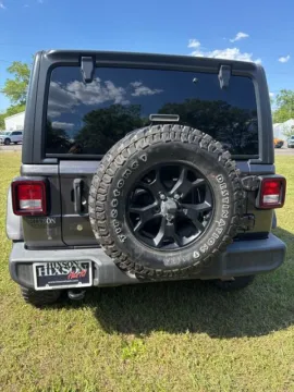 More photos of 2021 Jeep Wrangler Unlimited Willys at Hixson Ford Leesville, LA