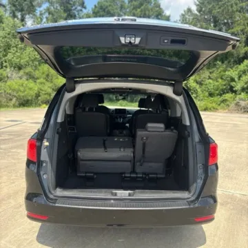 More photos of 2019 Honda Odyssey Touring at Hixson Ford Leesville, LA