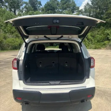 More photos of 2021 Subaru Ascent Touring at Hixson Ford Leesville, LA