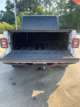 More photos of 2021 Jeep Gladiator Rubicon at Hixson Ford Leesville, LA