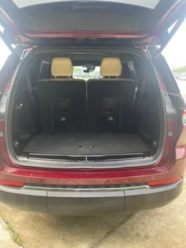 More photos of 2024 Jeep Grand Cherokee L Limited at Hixson Ford Leesville, LA