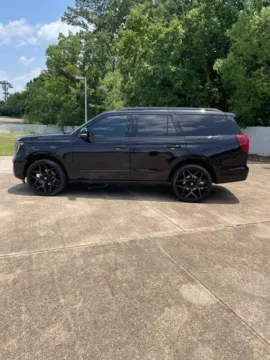 Photos of 2025 Ford Expedition Platinum for sale in Leesville, LA at Hixson Ford Leesville