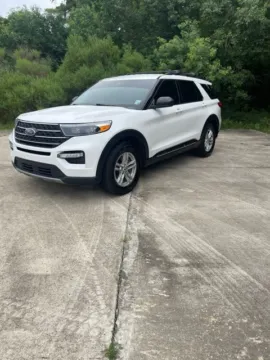 White 2022 Ford Explorer XLT for sale in Leesville, LA